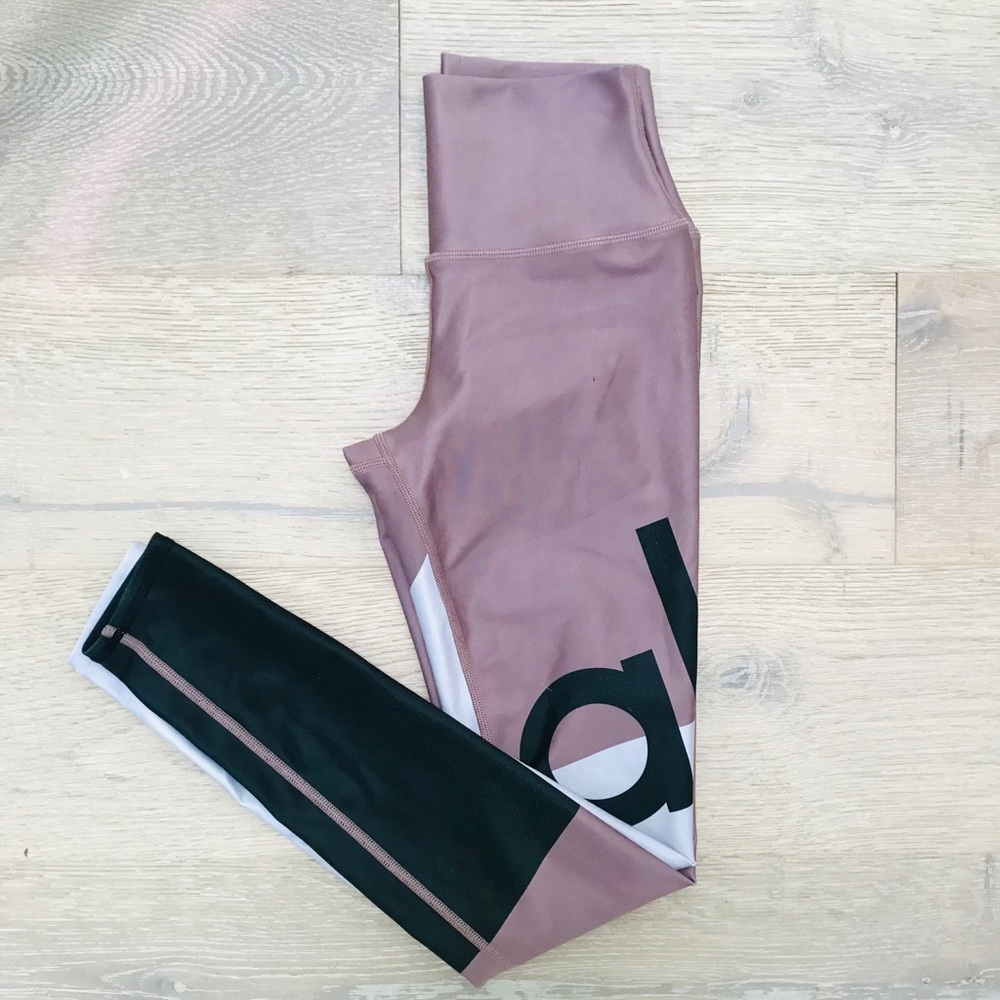 ALO Logo High Waisted Leggings